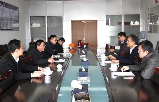 濰坊市人大常委會(huì )委員張學(xué)文一行到山東新和成藥業(yè)調研.jpg